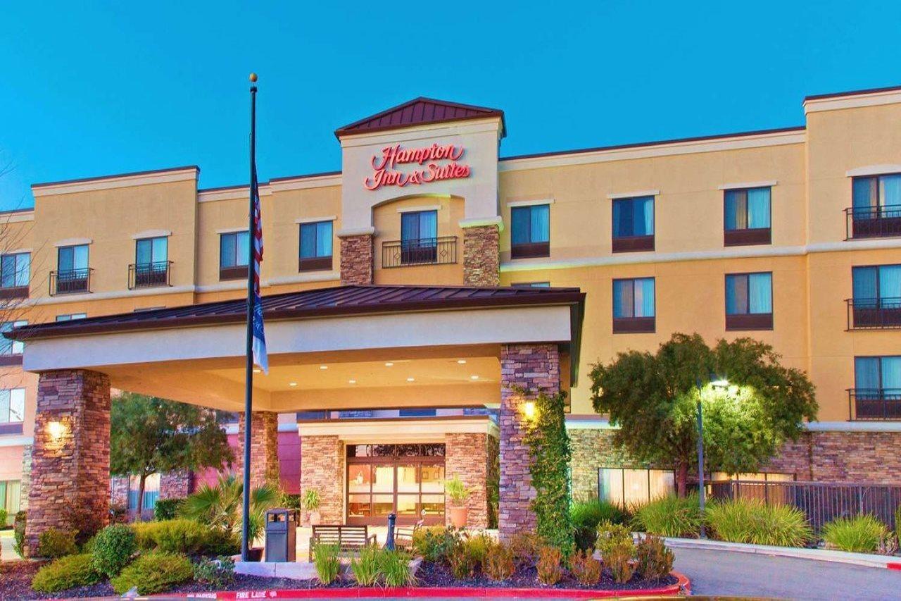 Hampton Inn & Suites Роузвілл Екстер'єр фото